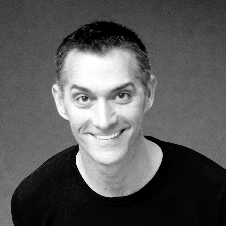 Aaron Kier headshot