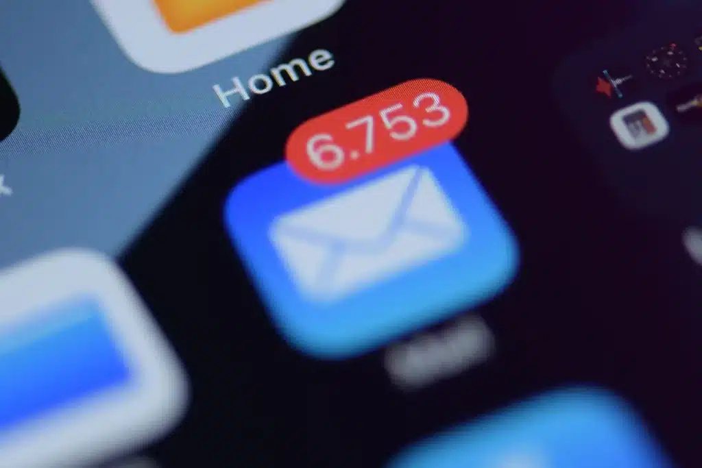 An email inbox on a smartphone appears full, which is likely to trigger a soft bounce.